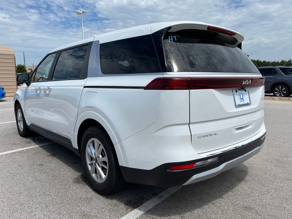 Thumbnail: 2024 Kia Carnival - 6