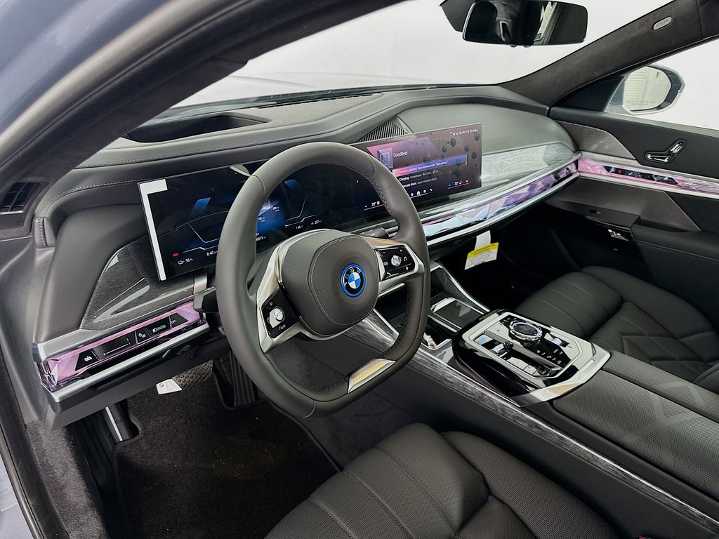 Thumbnail: 2025 BMW i7 - 9