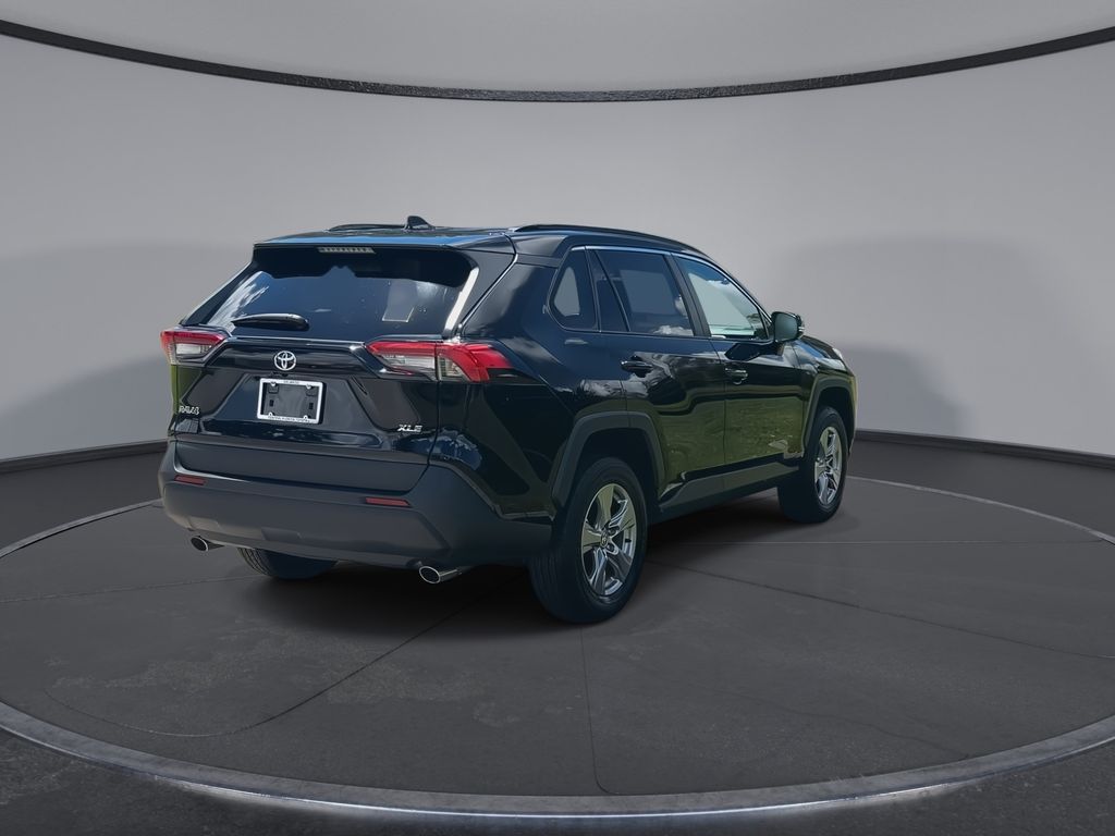 Thumbnail: 2025 Toyota RAV4 - 8