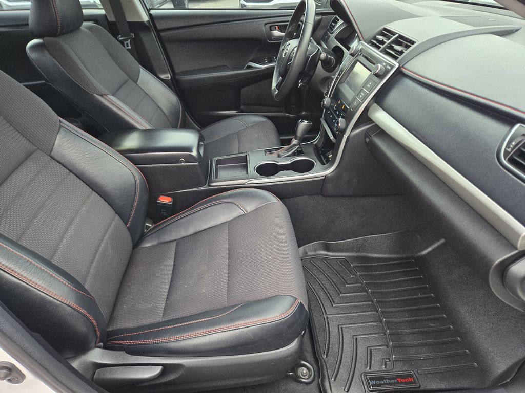 2017 Toyota Camry SE White at Gullo Toyota