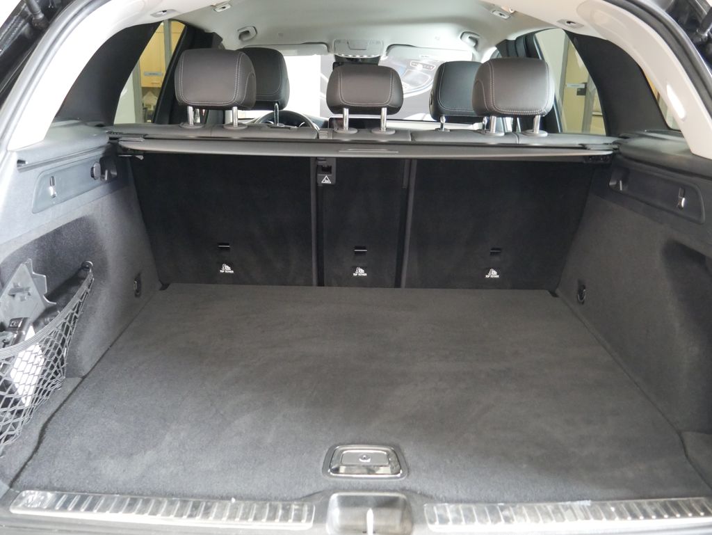 Thumbnail: 2022 Mercedes-Benz GLC - 24