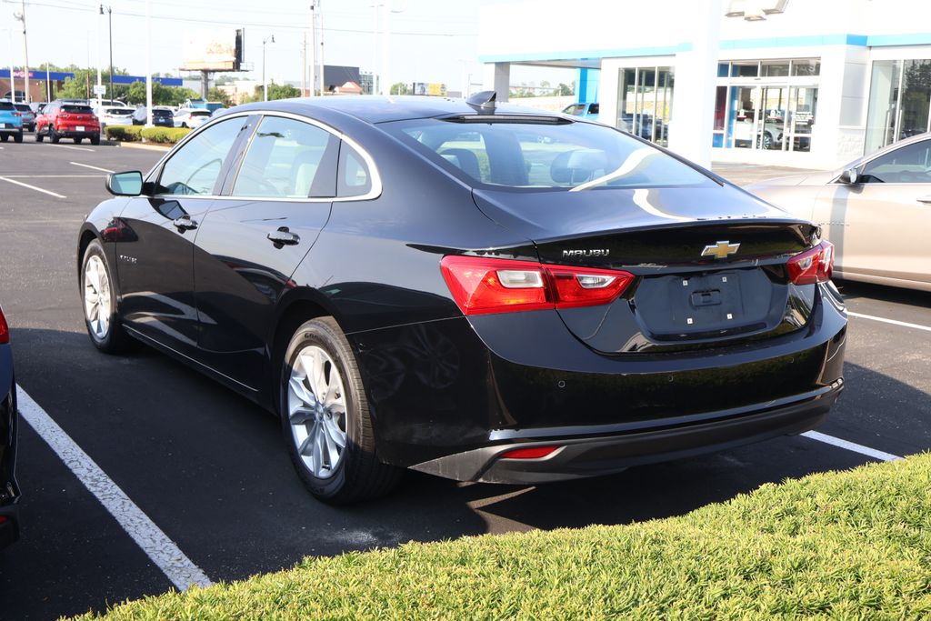 Thumbnail: 2023 Chevrolet Malibu - 10