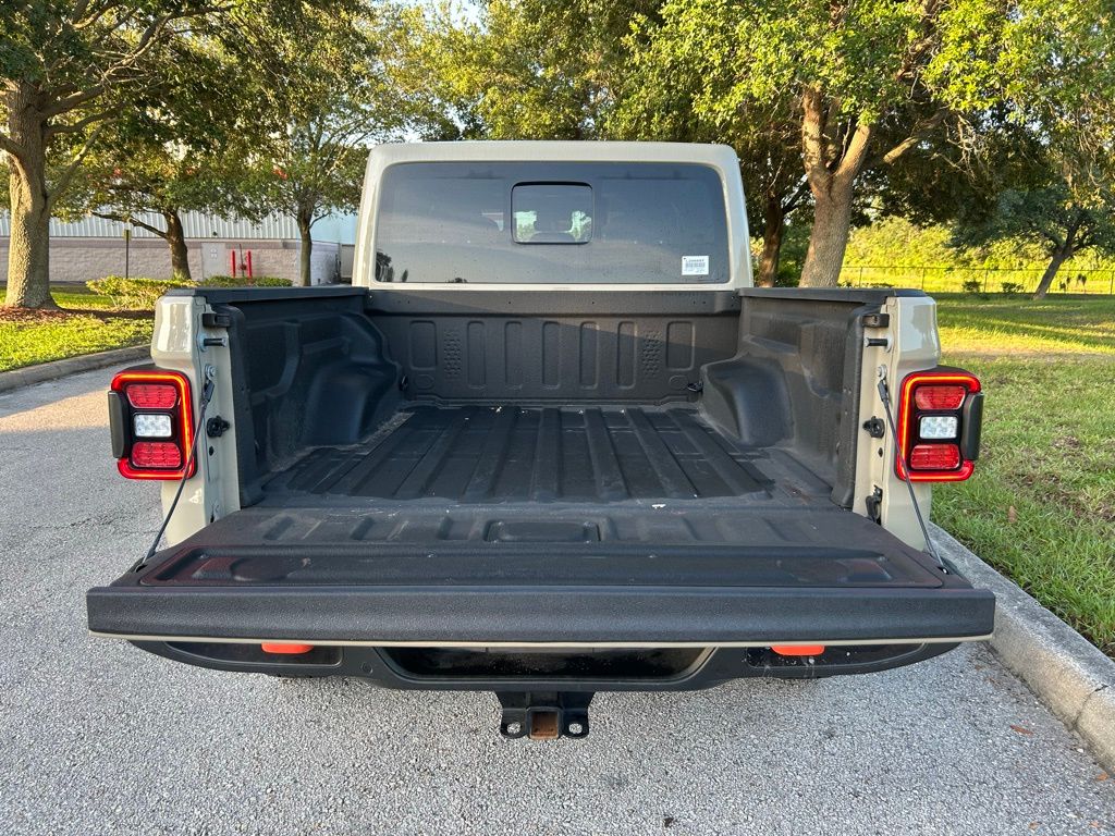 Thumbnail: 2020 Jeep Gladiator - 10