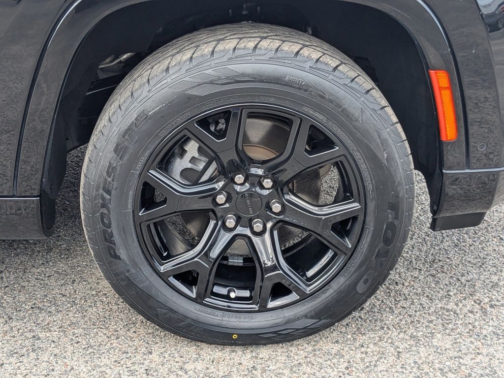 2023 Jeep Wagoneer Series II Carbide 4x4