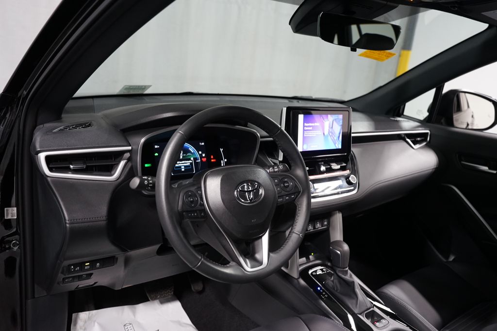 Thumbnail: 2025 Toyota Corolla Cross - 11