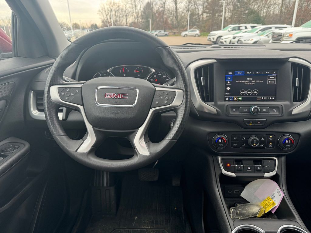 2022 GMC Terrain SLE 9