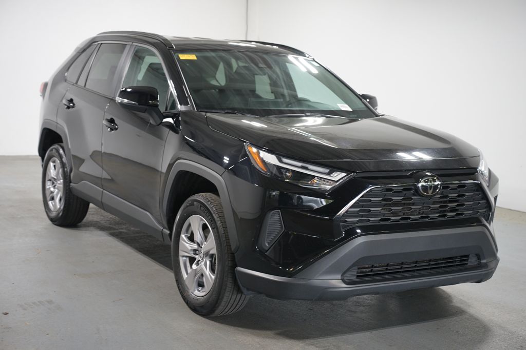 Thumbnail: 2025 Toyota RAV4 - 3