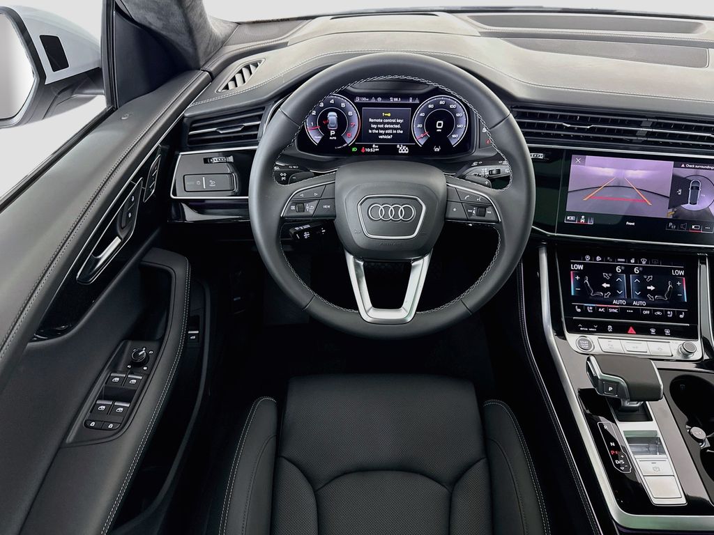 Thumbnail: 2026 Audi Q8 - 11