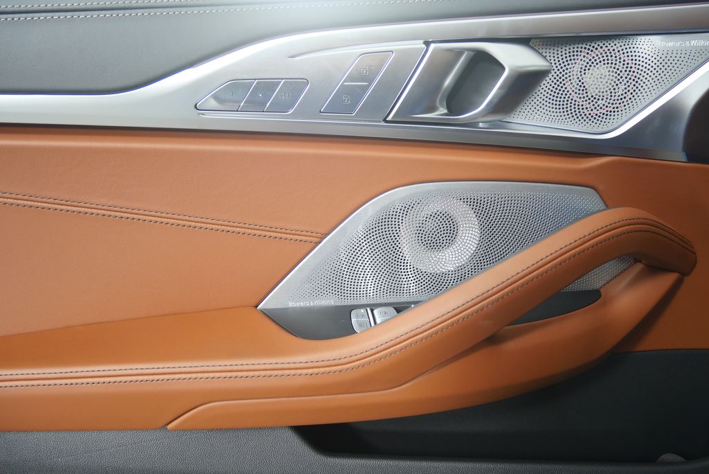 Thumbnail: 2026 BMW 8 Series - 10