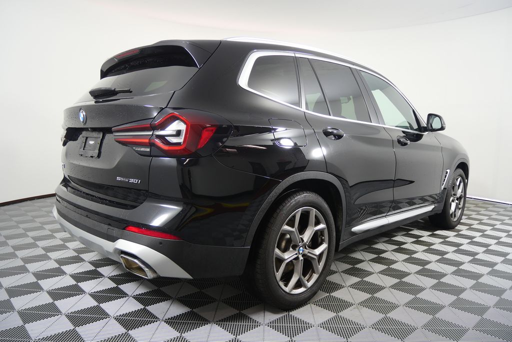 Thumbnail: 2022 BMW X3 - 3