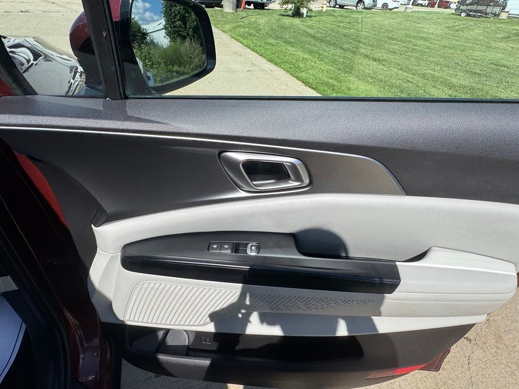 Used 2022 Kia Carnival Van
