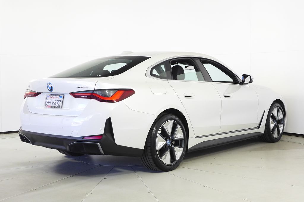 Thumbnail: 2023 BMW i4 - 7