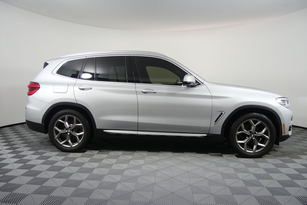 Thumbnail: 2021 BMW X3 - 2