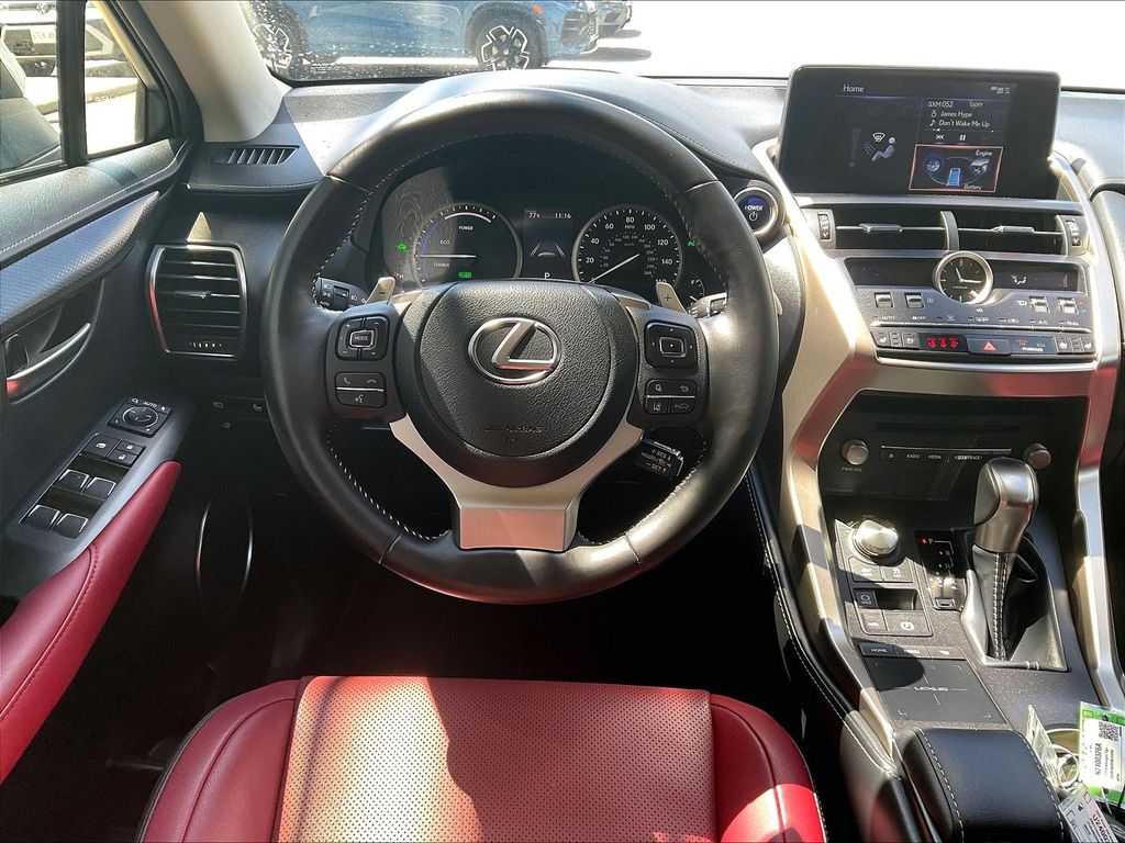 2021 Lexus NX — photo 17