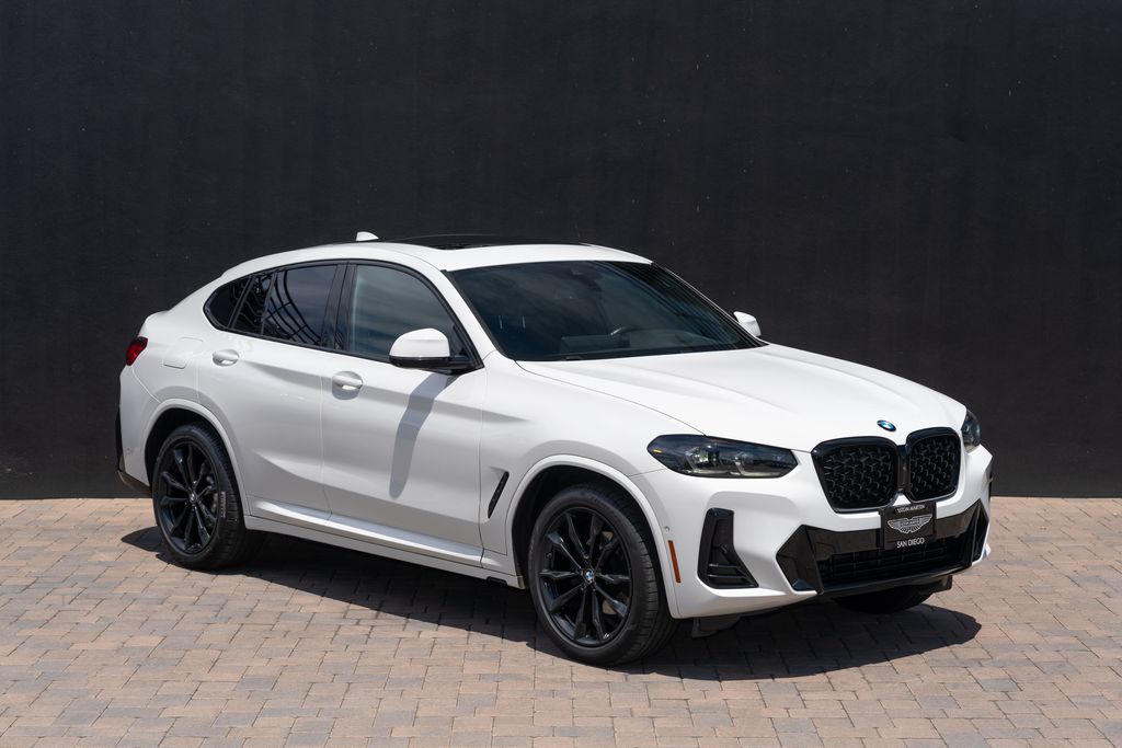 /2024 BMW X4