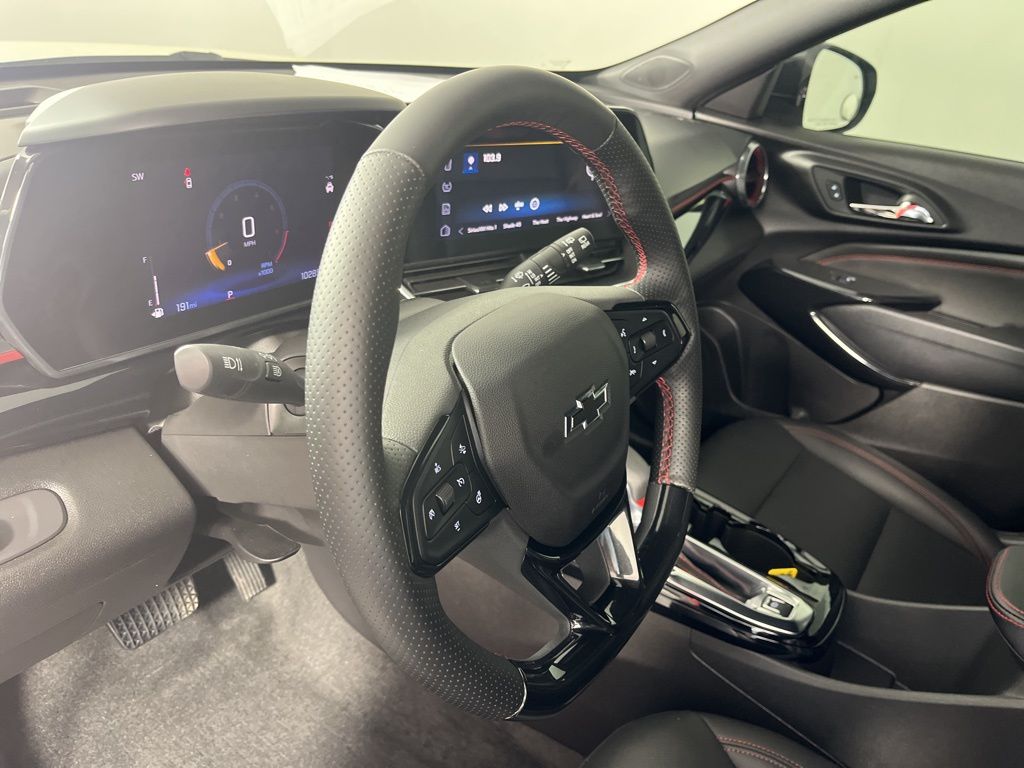 Thumbnail: 2025 Chevrolet Trax - 25