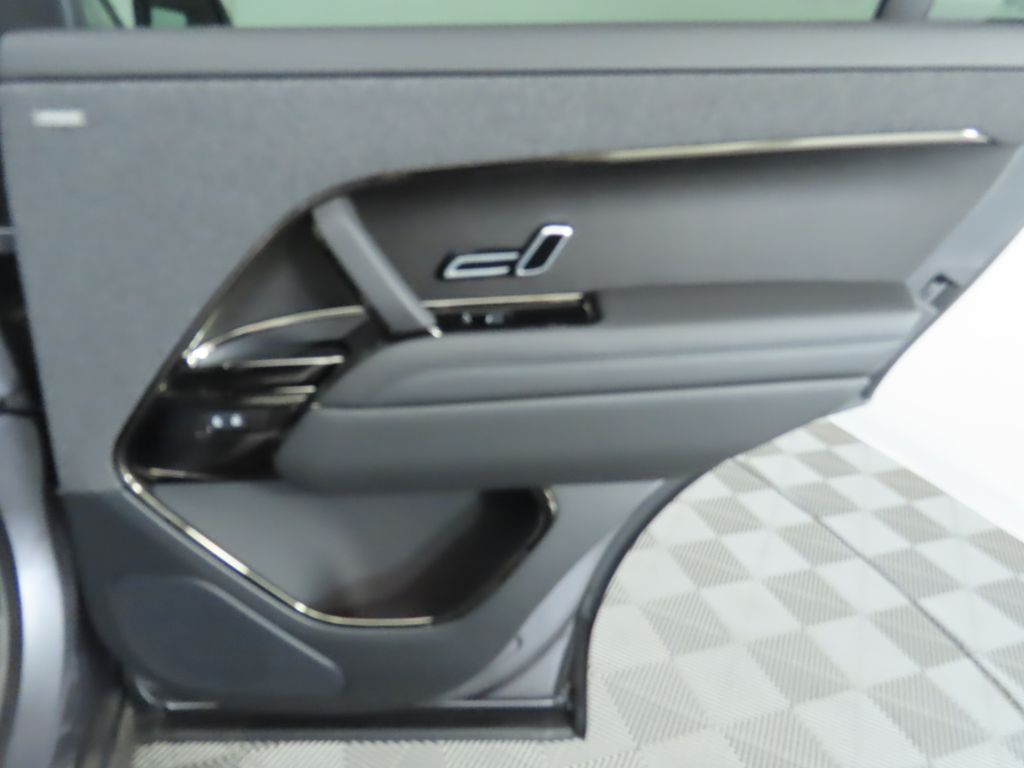 Thumbnail: 2025 Land Rover Range Rover Sport - 28