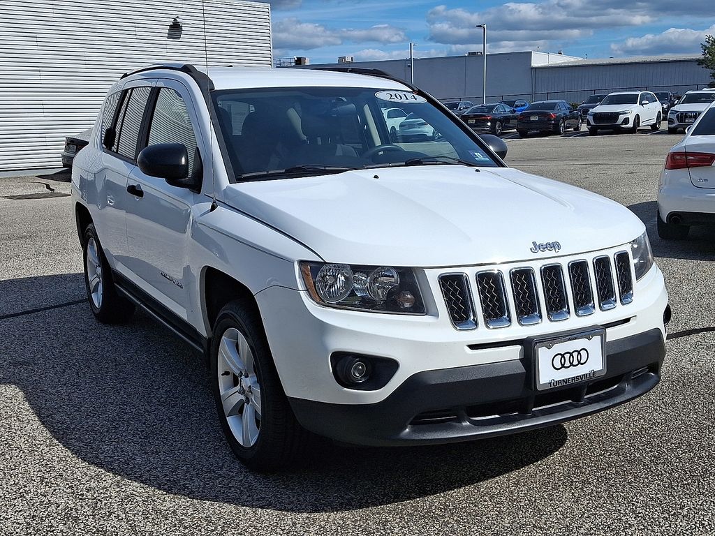 Thumbnail: 2014 Jeep Compass - 4
