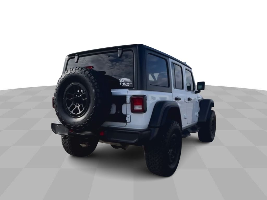 2023 Jeep Wrangler Willys 8