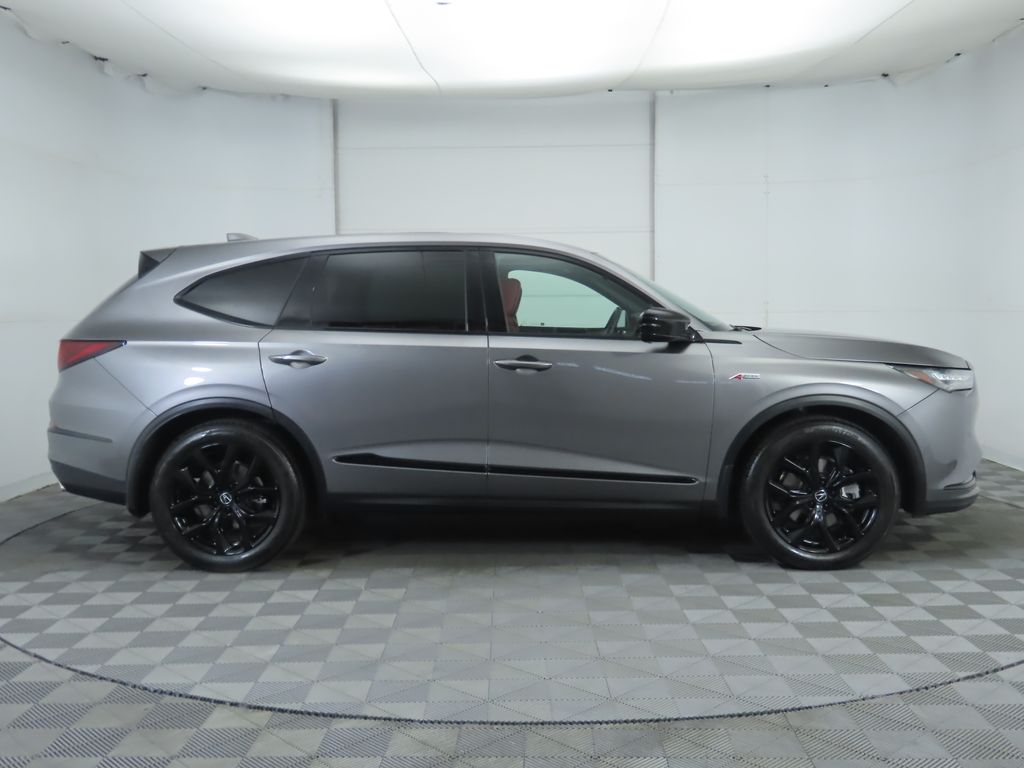 Thumbnail: 2023 Acura MDX - 4