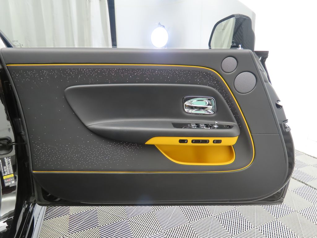 Thumbnail: 2024 Rolls-Royce Spectre - 25