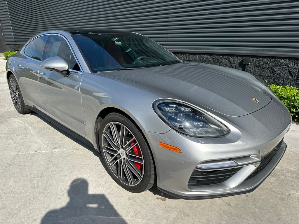 2017 Porsche Panamera Turbo 10