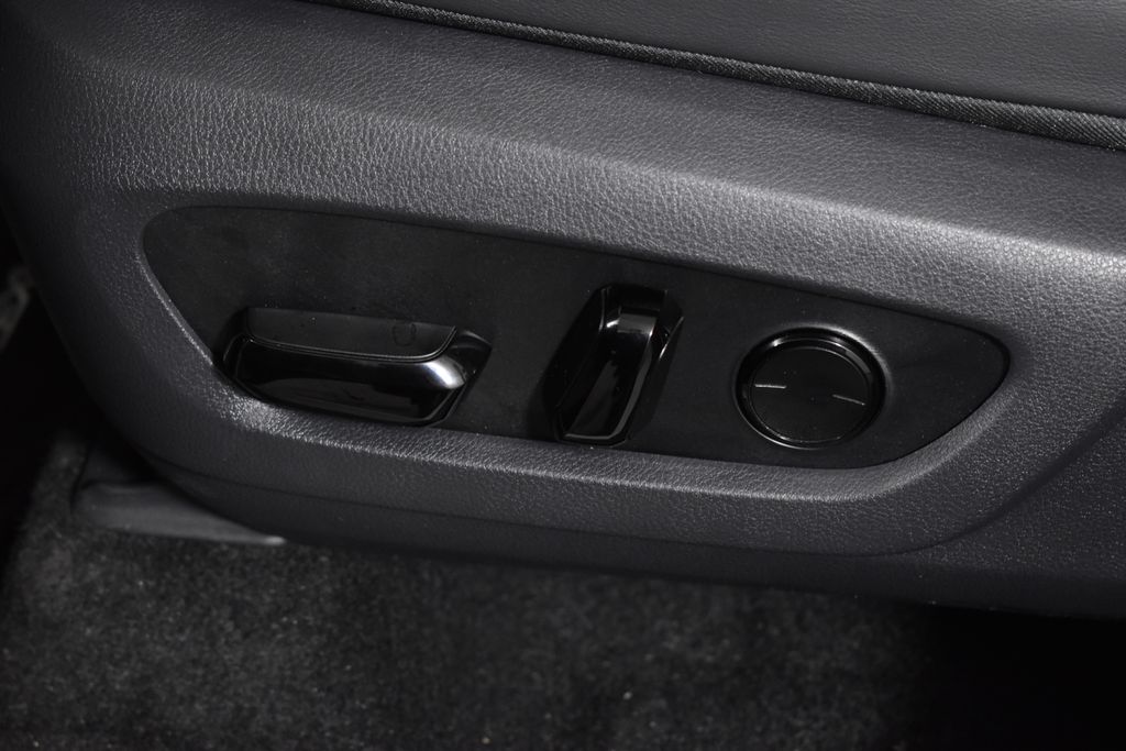 Thumbnail: 2026 Lexus TX - 27