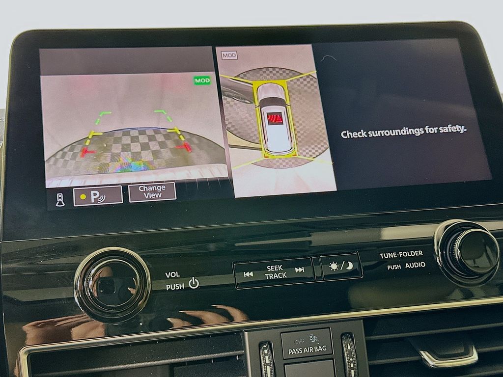 Thumbnail: 2023 INFINITI QX80 - 14