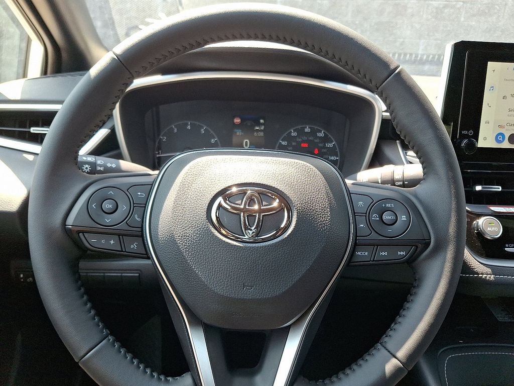 Thumbnail: 2025 Toyota Corolla - 13
