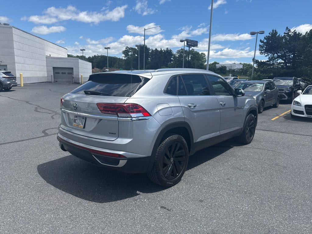 2023 Volkswagen Atlas Cross Sport 2.0T SE w/Technology Silver at Subaru and VW of Moon Township