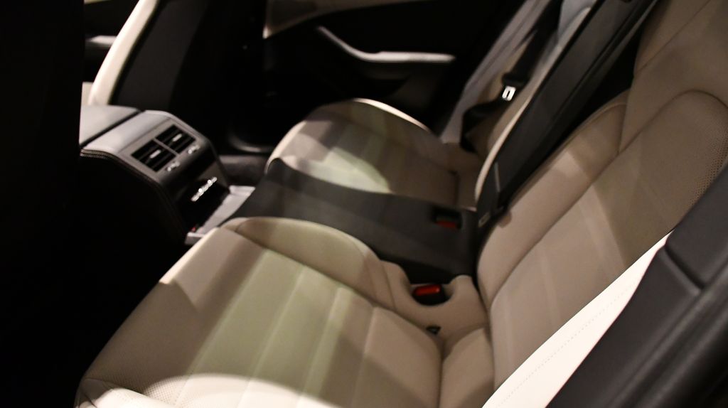 Thumbnail: 2026 Porsche Panamera - 22