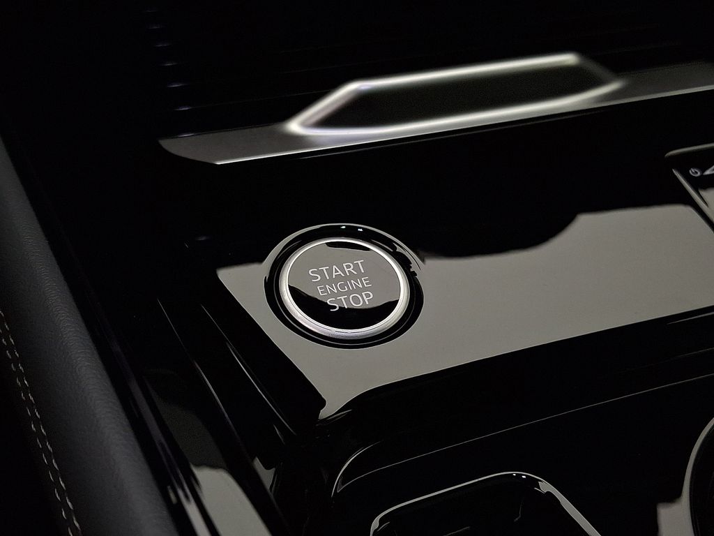 Thumbnail: 2026 Audi Q3 - 16