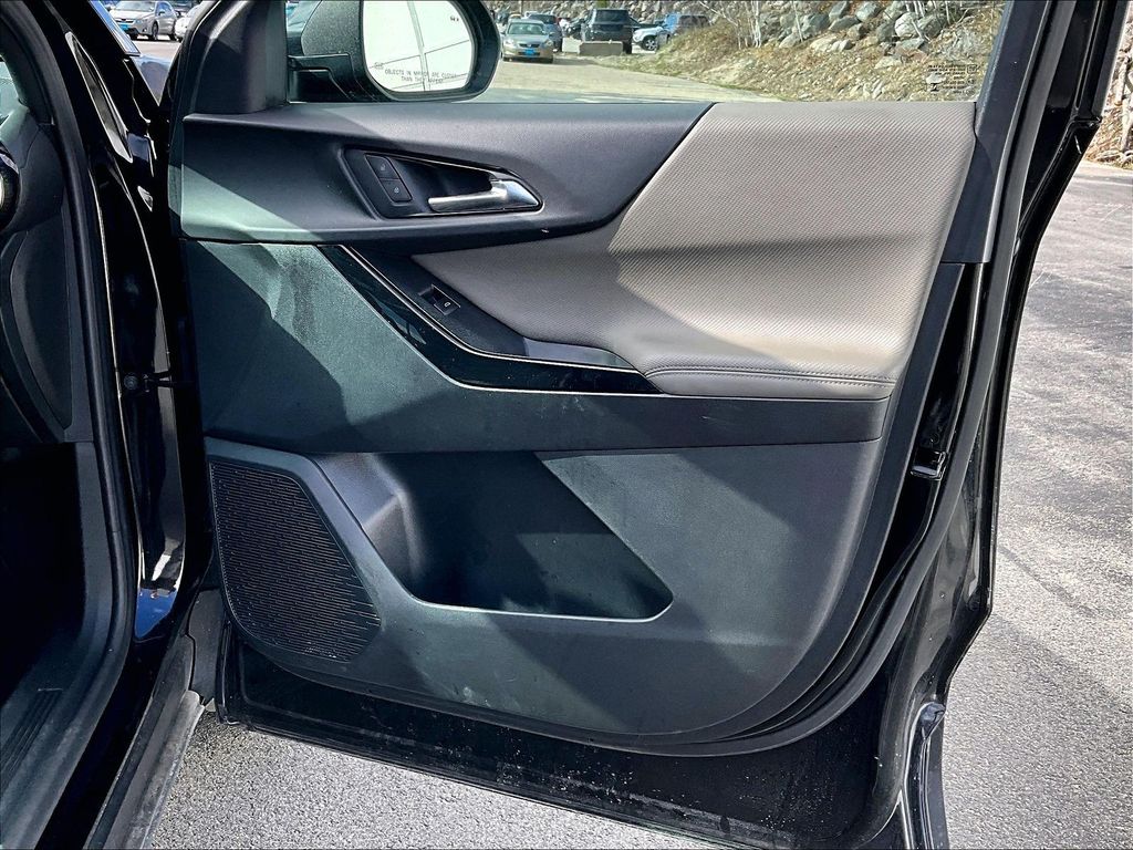 2025 Chevrolet Equinox — photo 12
