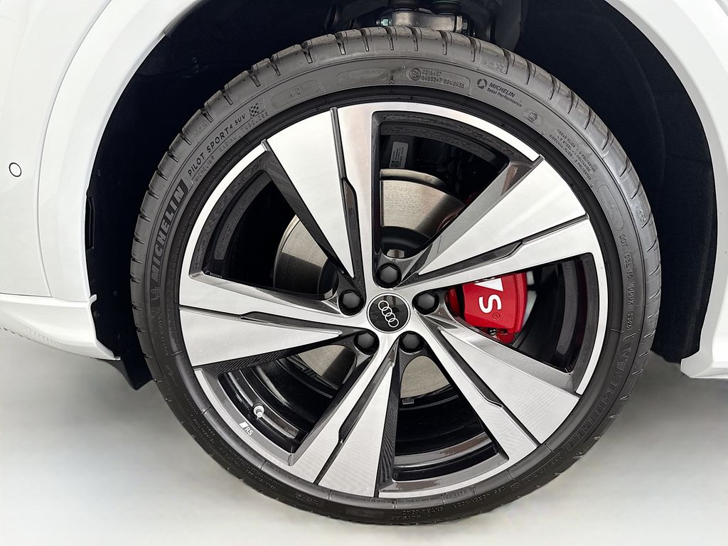 Thumbnail: 2025 Audi SQ5 - 30