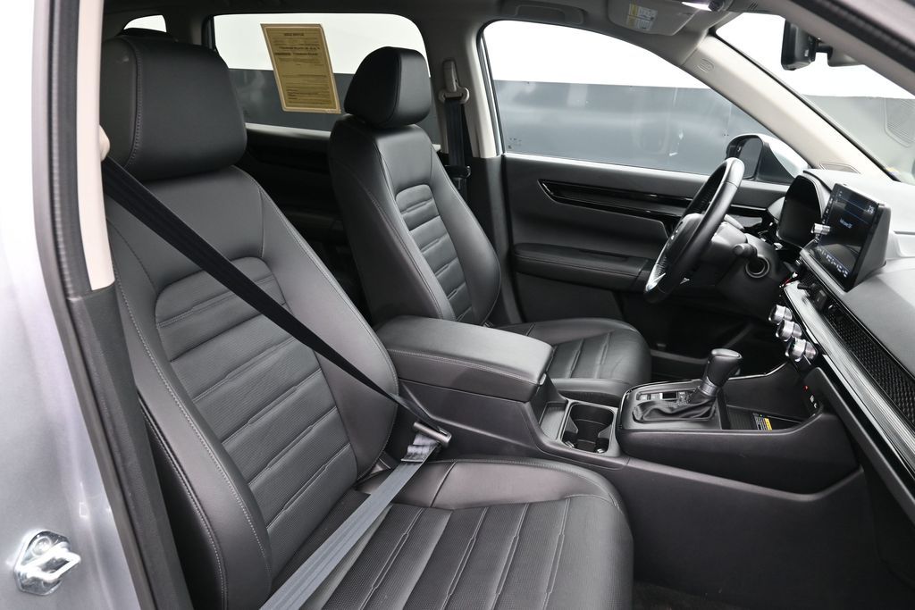 Used 2025  Honda EX-L image 9