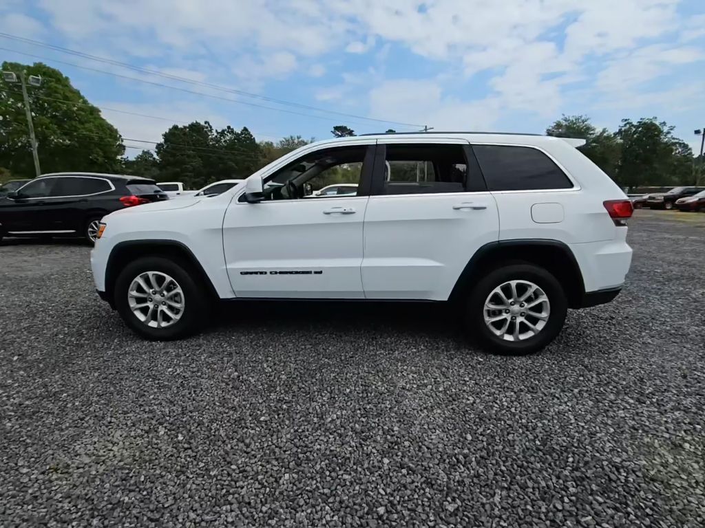 Bright White Clearcoat 2022 Jeep Grand Cherokee WK Laredo E 4WD SUV / Crossover Four-Wheel Drive 8-Speed Automatic