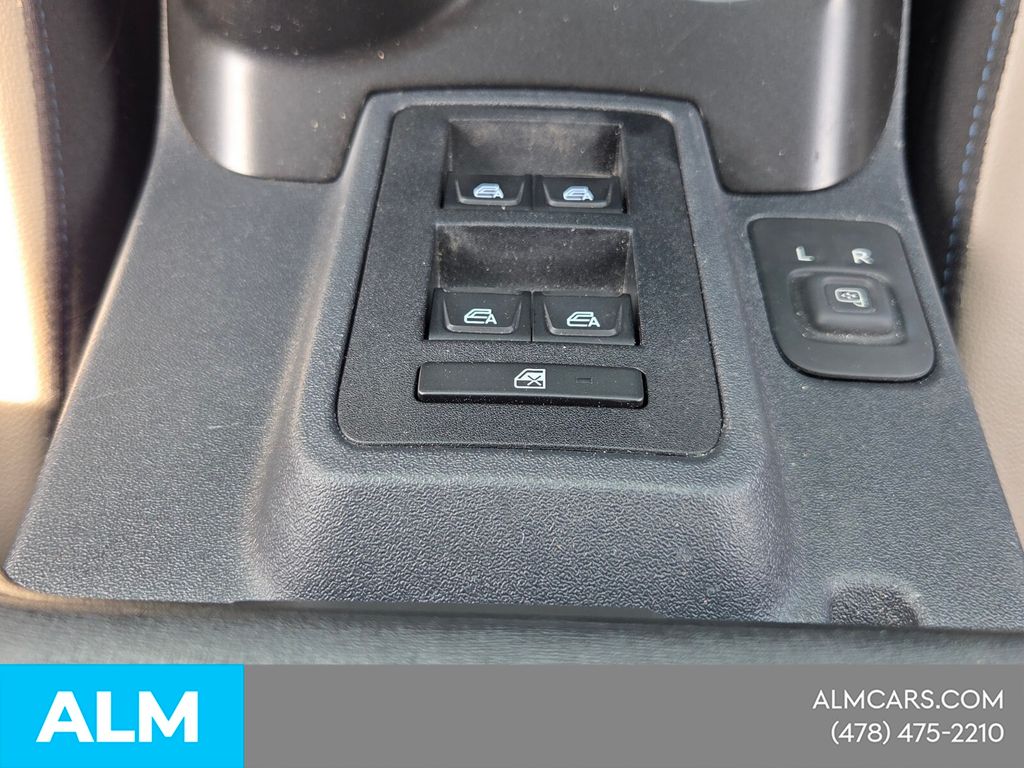 Used 2023 Black Ford Wildtrak image 20