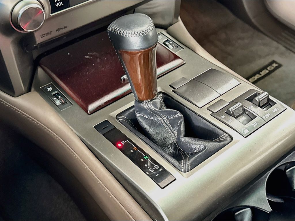 Thumbnail: 2016 Lexus GX - 17
