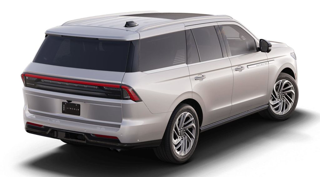 Thumbnail: 2025 Lincoln Navigator - 3