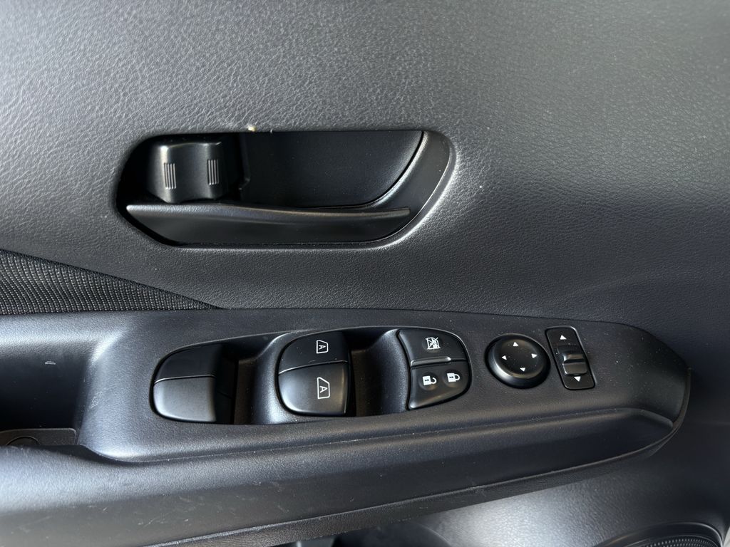 Used 2023 Nissan Kicks SUV