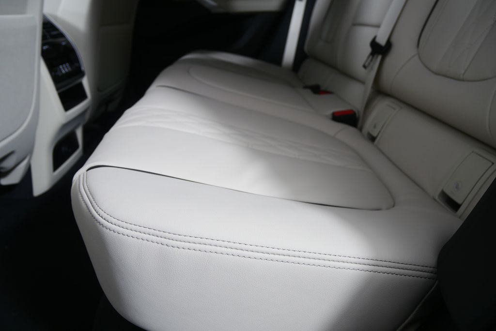 Thumbnail: 2026 BMW X6 - 14