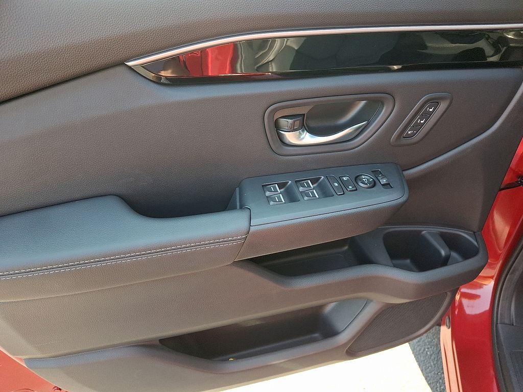 Thumbnail: 2025 Honda Pilot - 13