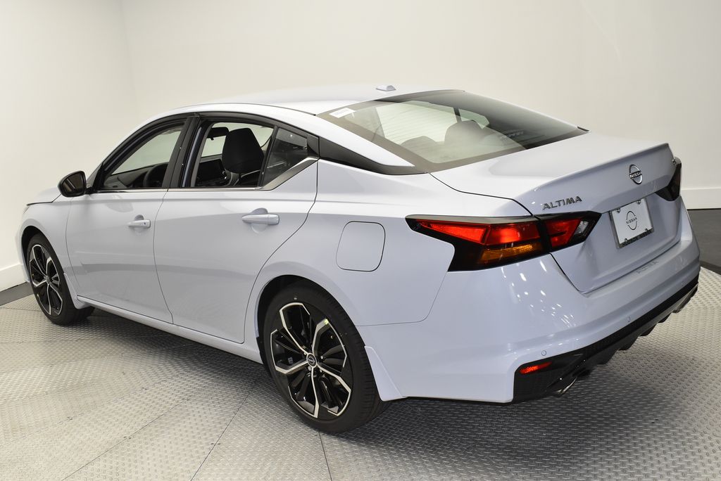 Thumbnail: 2025 Nissan Altima - 7