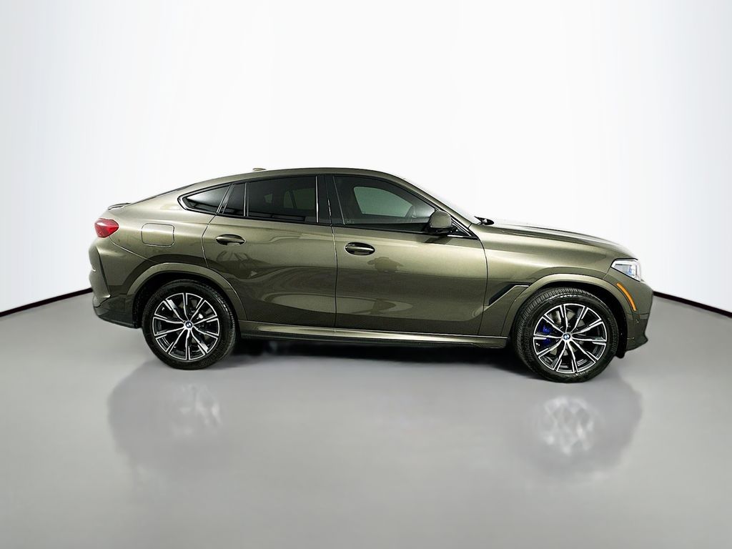 Thumbnail: 2021 BMW X6 - 4