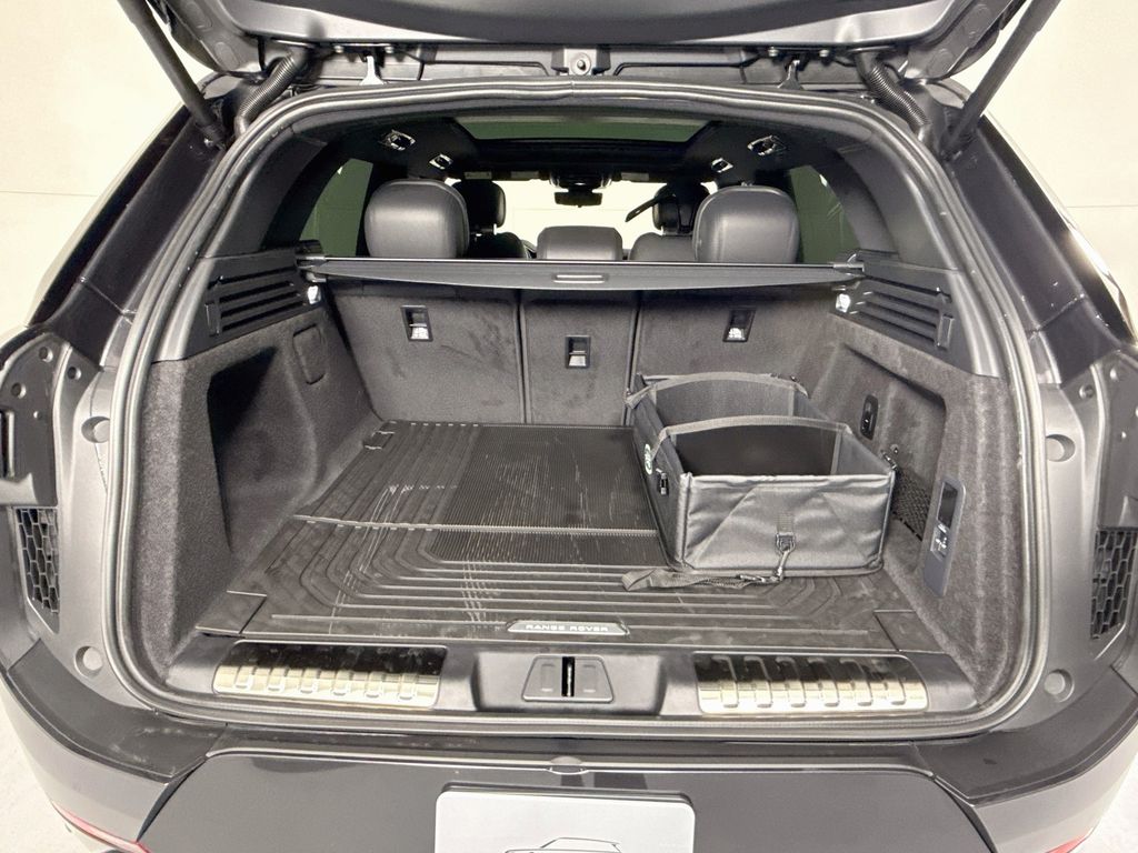 Thumbnail: 2026 Land Rover Range Rover Sport - 29