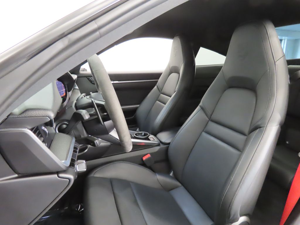 Thumbnail: 2020 Porsche 911 - 5