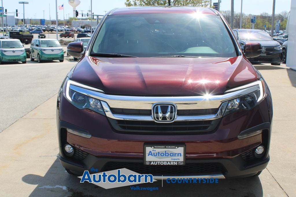 View vehicle photo 2