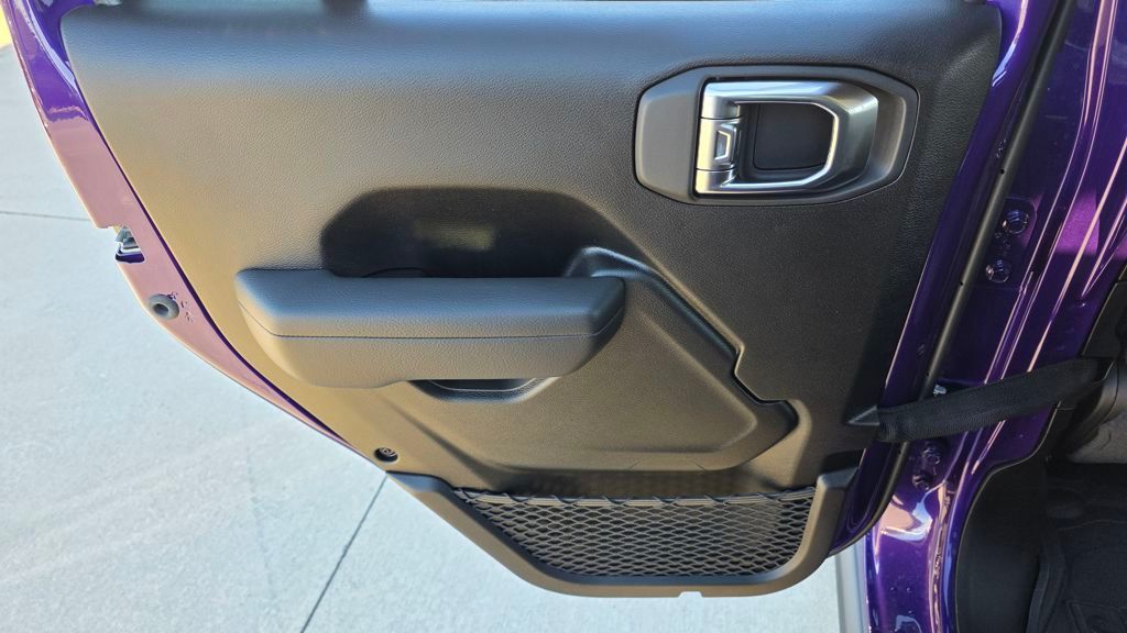 2026 Jeep Wrangler 4-Door Willys - Photo 19