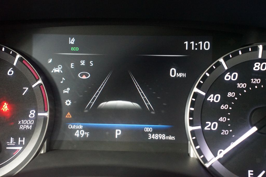 Thumbnail: 2023 Toyota Highlander - 16