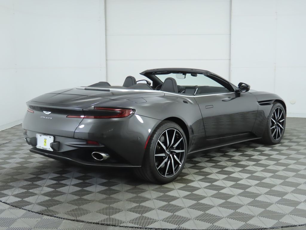 2020 Aston Martin DB11  5